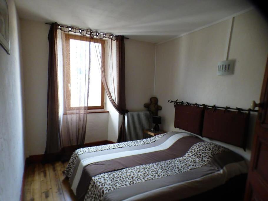 Maison Familiale Pour 8 Saint-Aventin Dış mekan fotoğraf