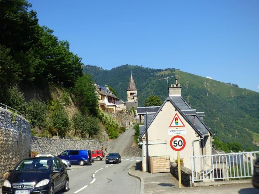 Maison Familiale Pour 8 Saint-Aventin Dış mekan fotoğraf